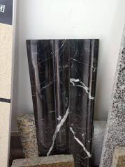 黑白根線條